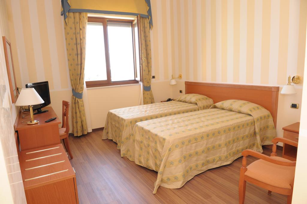 Park Hotel Elizabeth Mariotto Ruang foto
